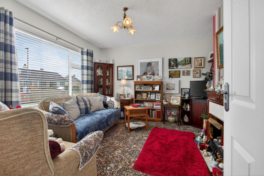 14 Parkmore Drive
