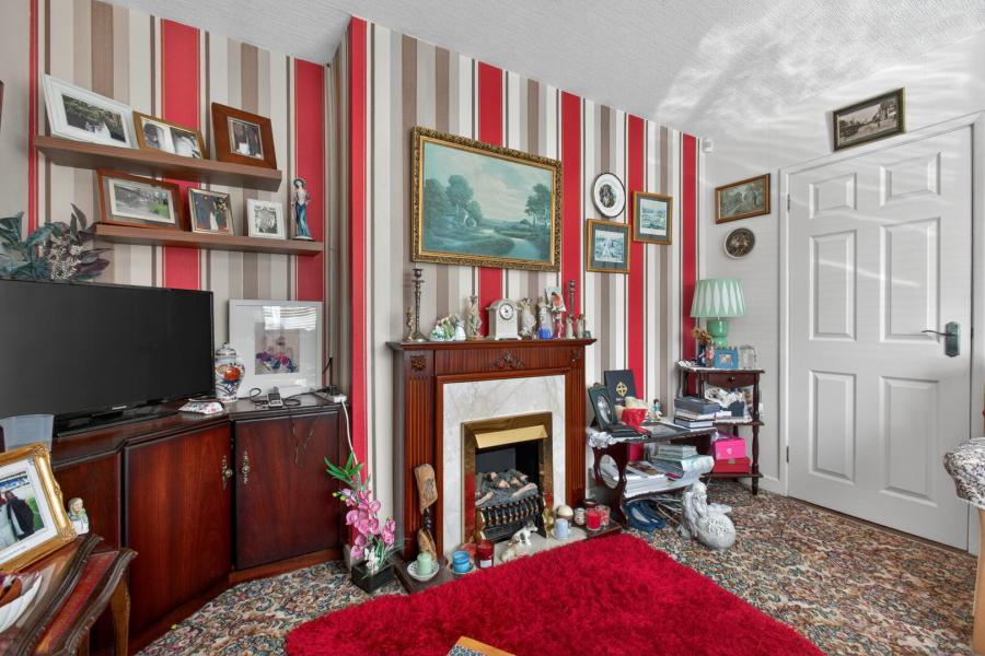 14 Parkmore Drive