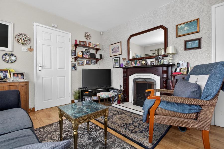 14 Parkmore Drive