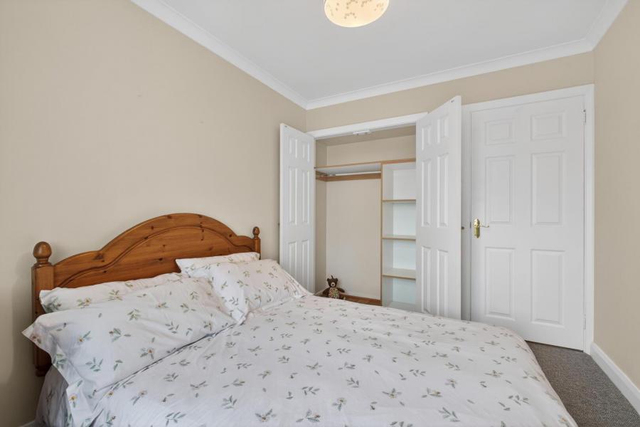 25 Sandmount Park
