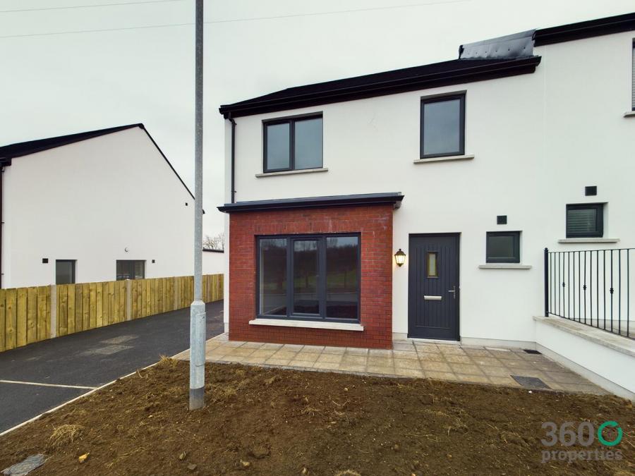 38, Kilmakee Hall, Doury Road