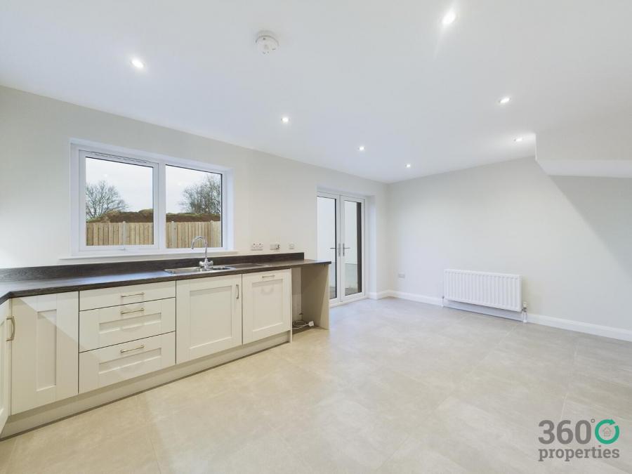 38, Kilmakee Hall, Doury Road