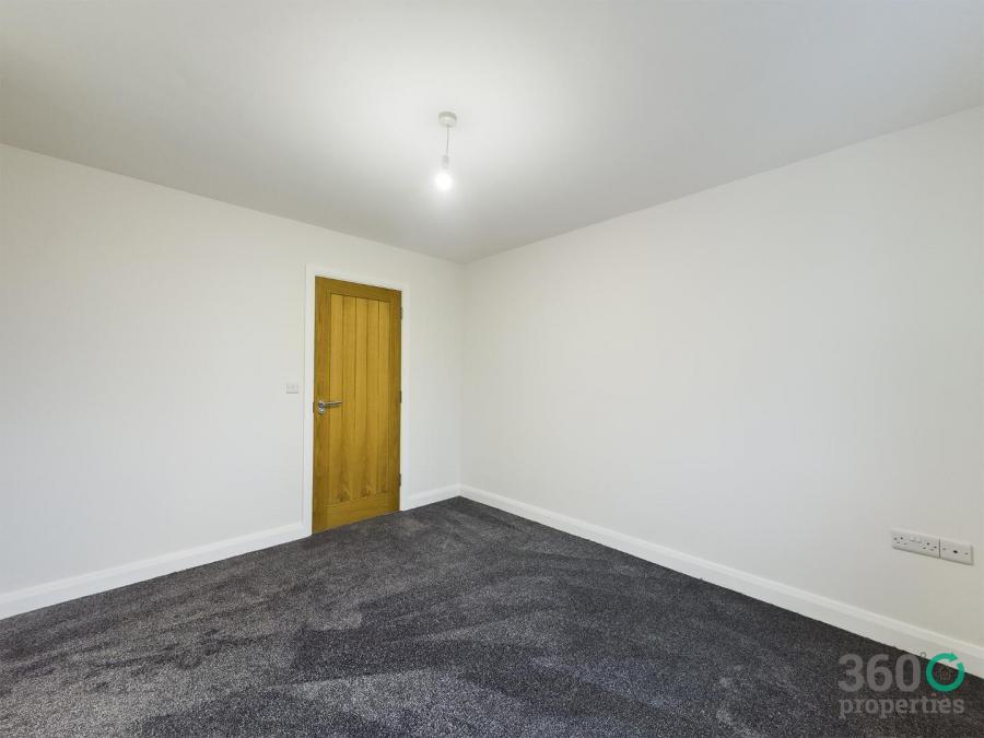 38, Kilmakee Hall, Doury Road