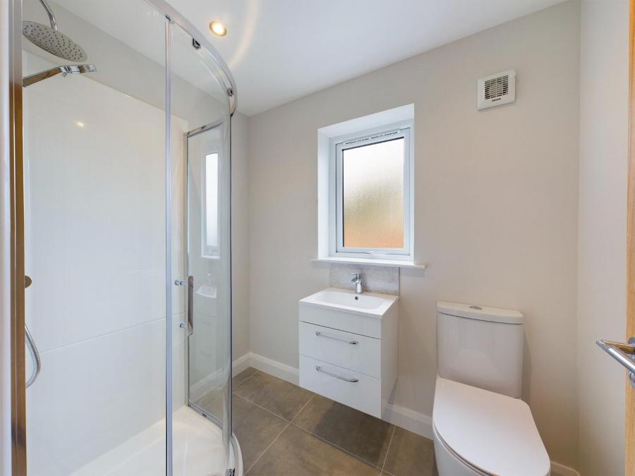 1, Kilmakee Hall, Doury Road