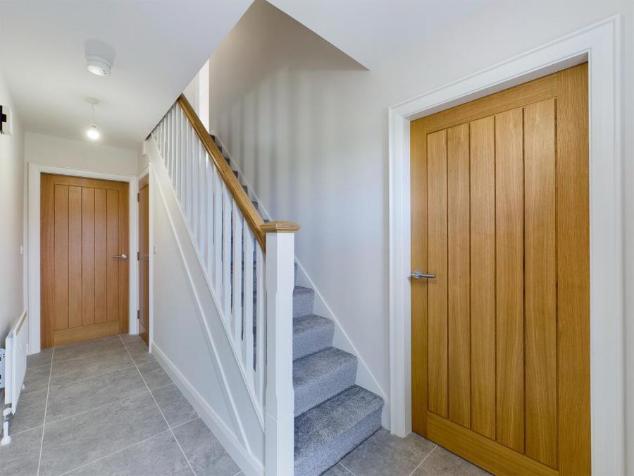 1, Kilmakee Hall, Doury Road