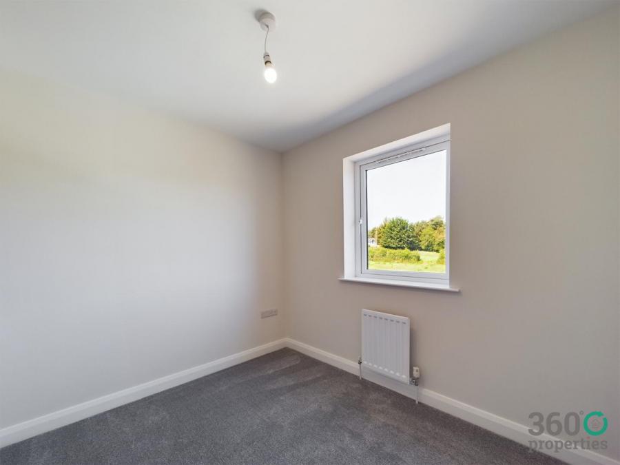 30, Kilmakee Hall, Doury Road