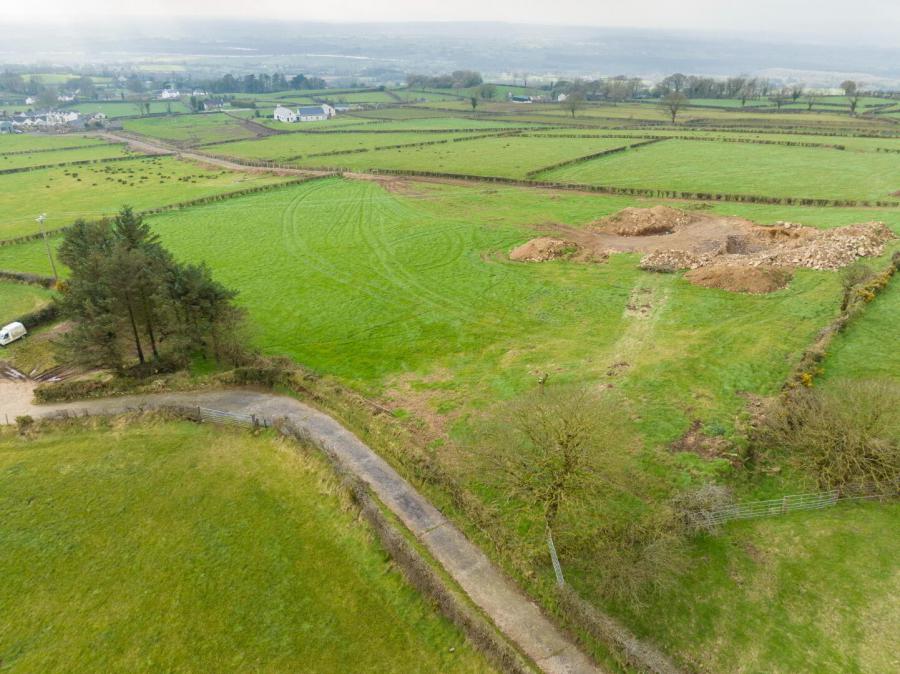Building Site & Land To The Rear Of 21, Tully Road
