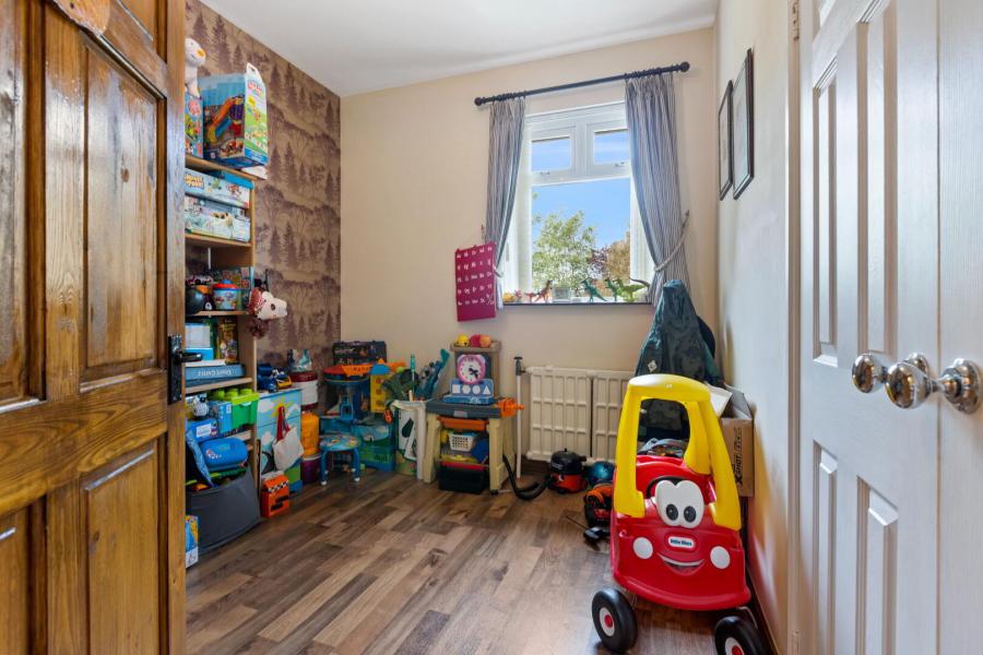 1 Glebe Road