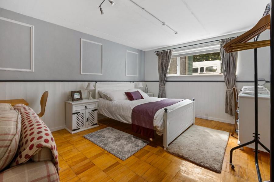1 Glebe Road