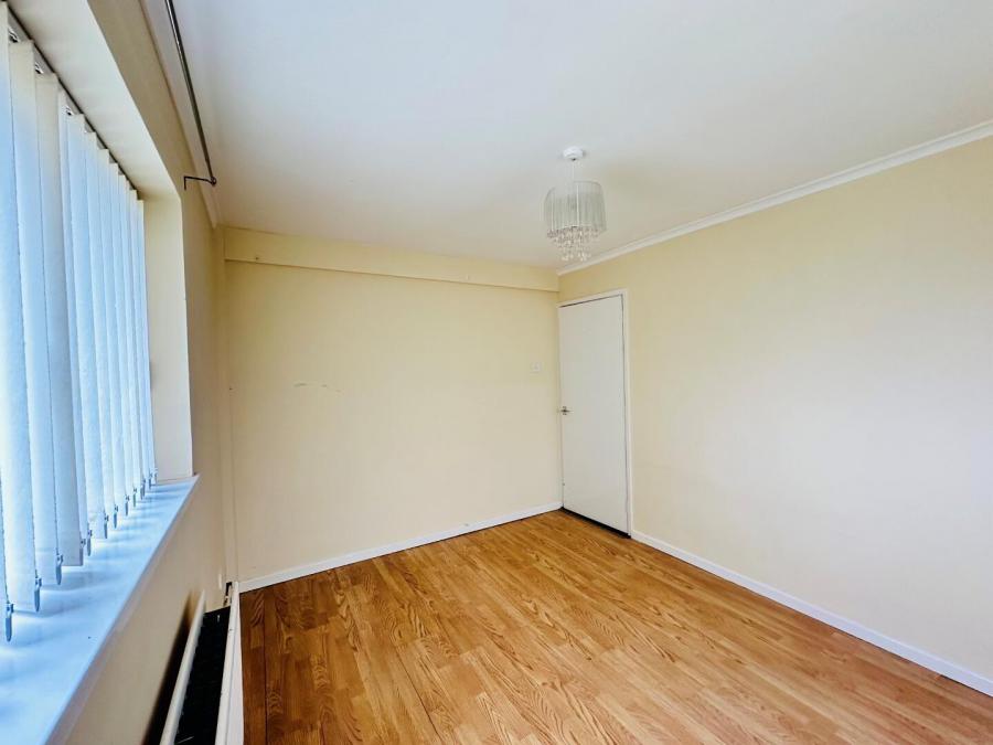 128a Larne Road