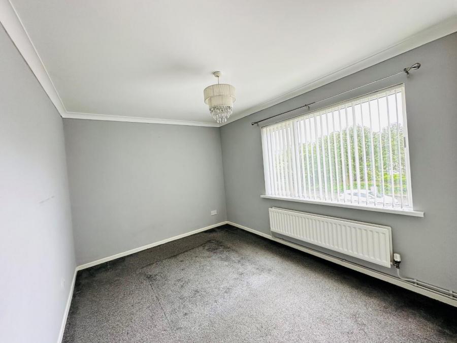 128a Larne Road