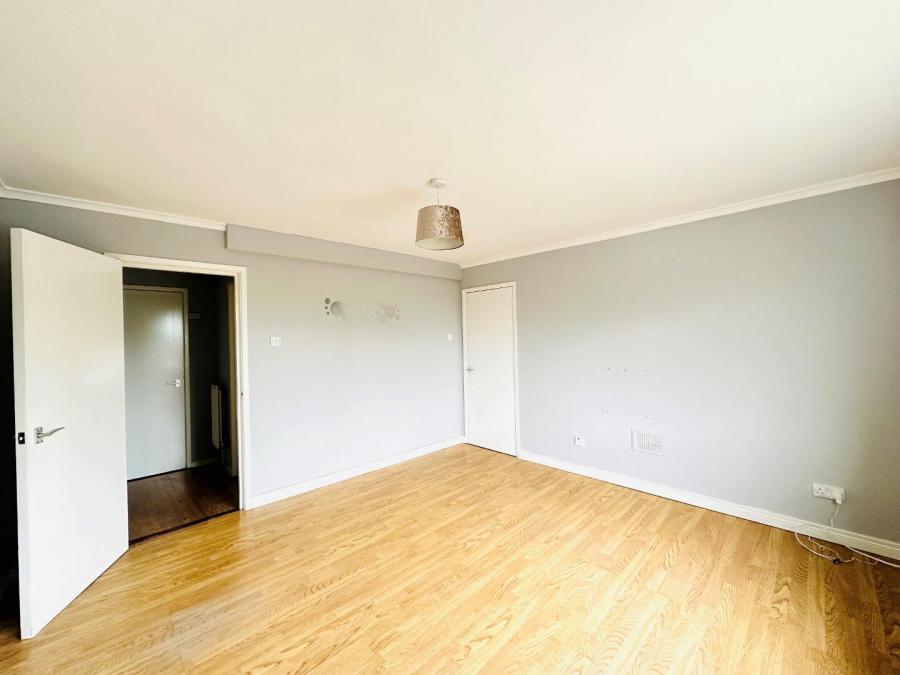 128a Larne Road