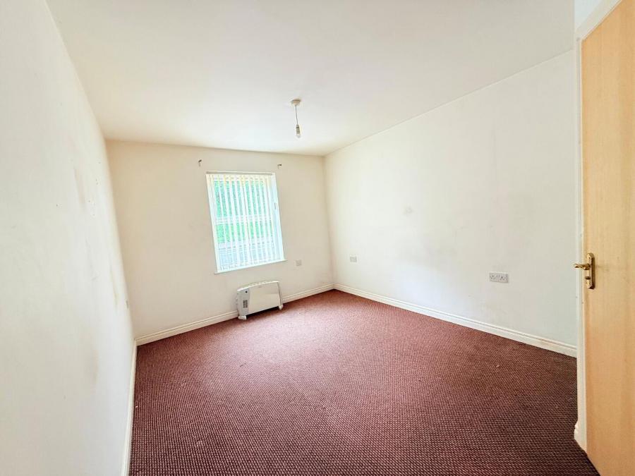 6 Waveney Court