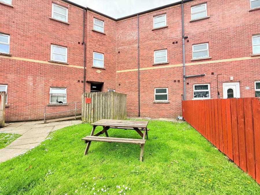 6 Waveney Court