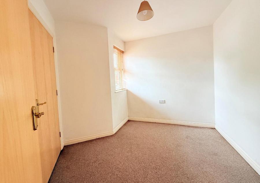 6 Waveney Court