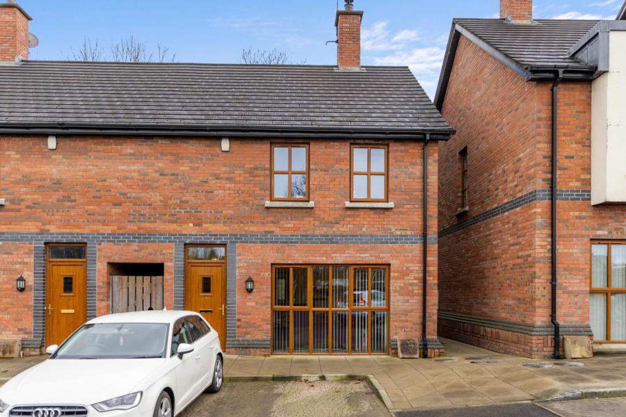 9 Old Antrim Mews