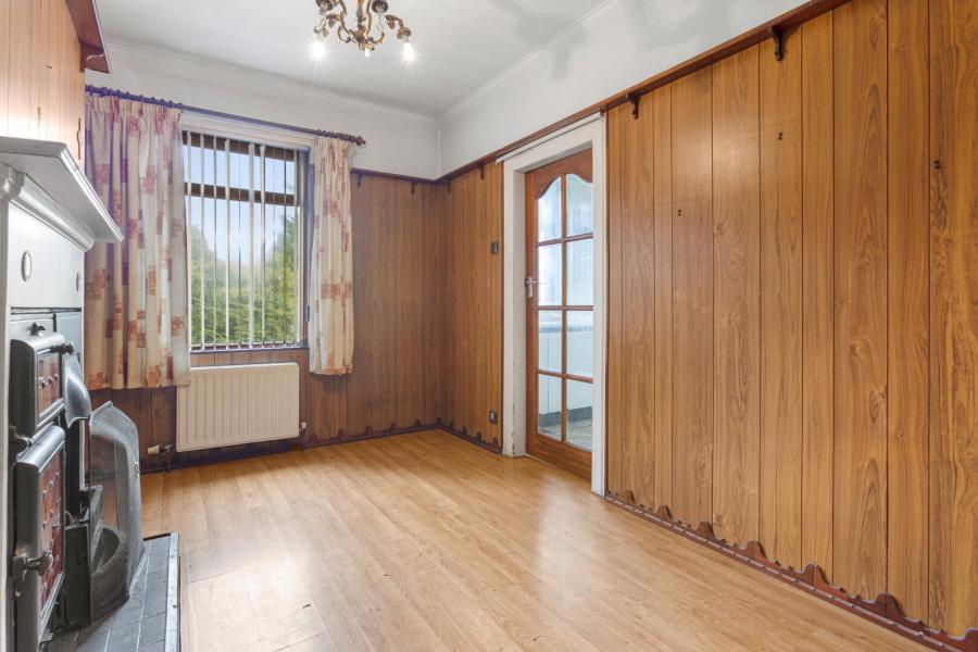 16 Liscoom Road