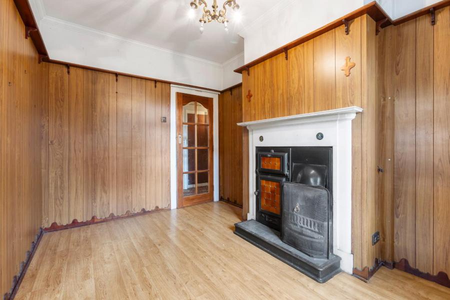 16 Liscoom Road