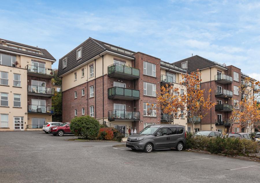 Apartment 86, 7 Northview