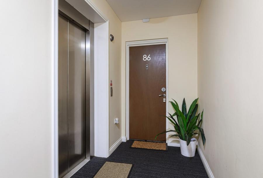 Apartment 86, 7 Northview