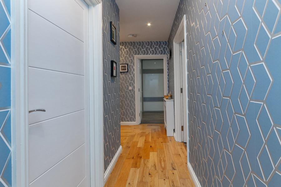 Apartment 86, 7 Northview