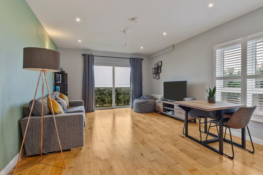 Apartment 86, 7 Northview