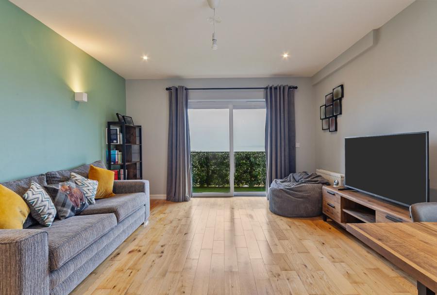 Apartment 86, 7 Northview