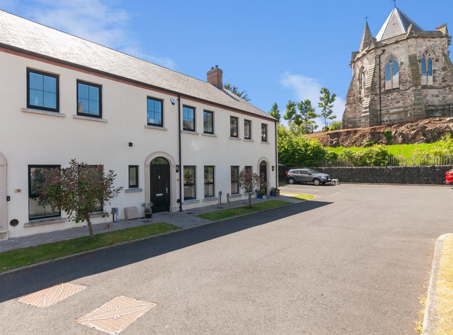 12 Donegall Park Gardens