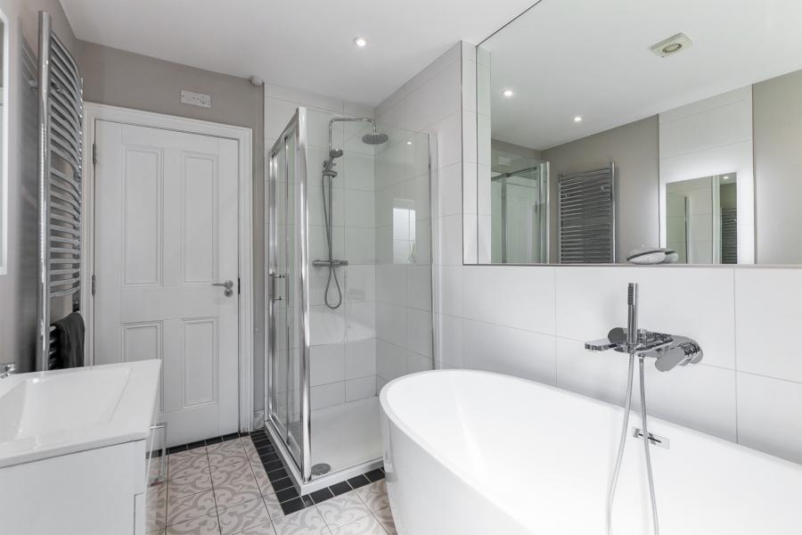 12 Donegall Park Gardens