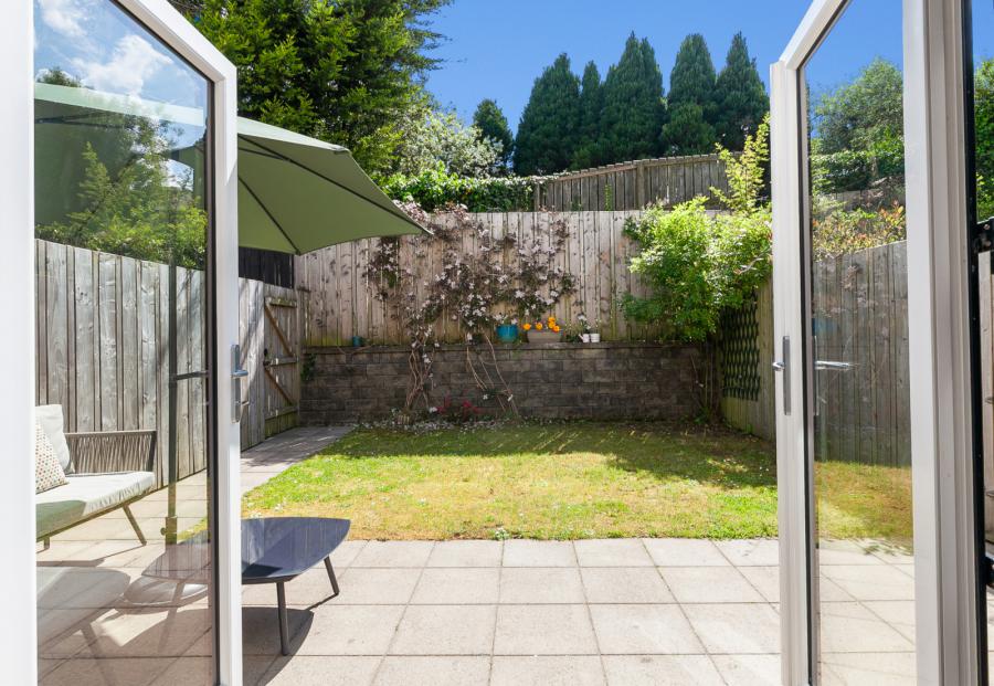 12 Donegall Park Gardens