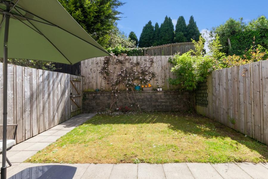 12 Donegall Park Gardens