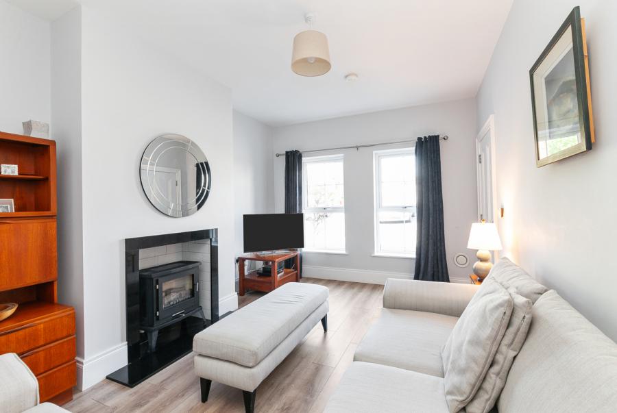 12 Donegall Park Gardens