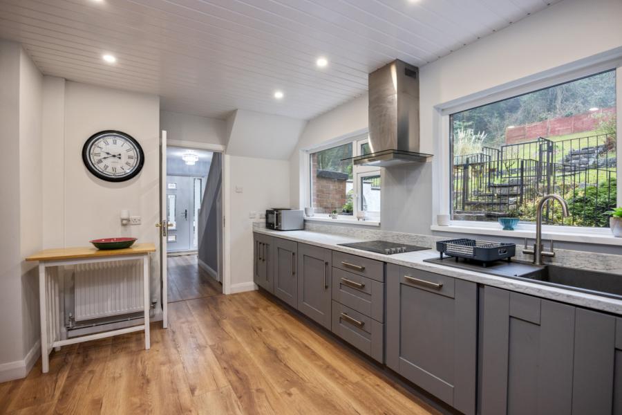 4 Kincraig Park
