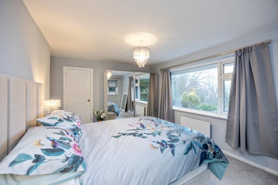 4 Kincraig Park