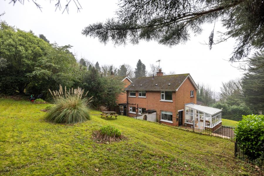4 Kincraig Park
