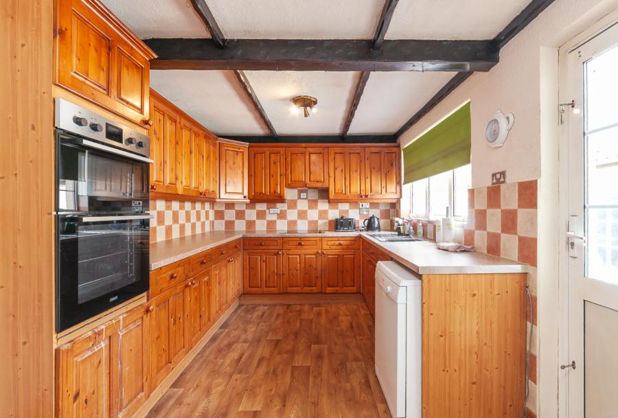16 Shandarragh Park