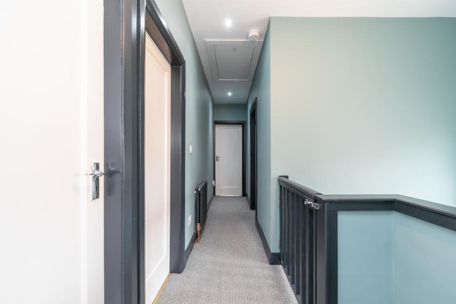 12 Coolmoyne Park