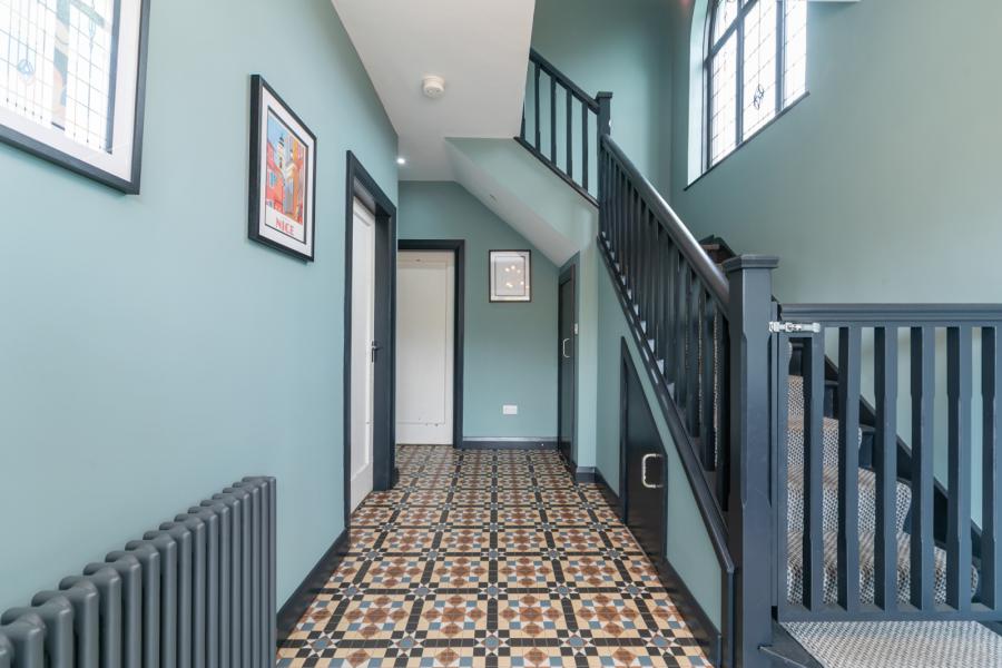 12 Coolmoyne Park