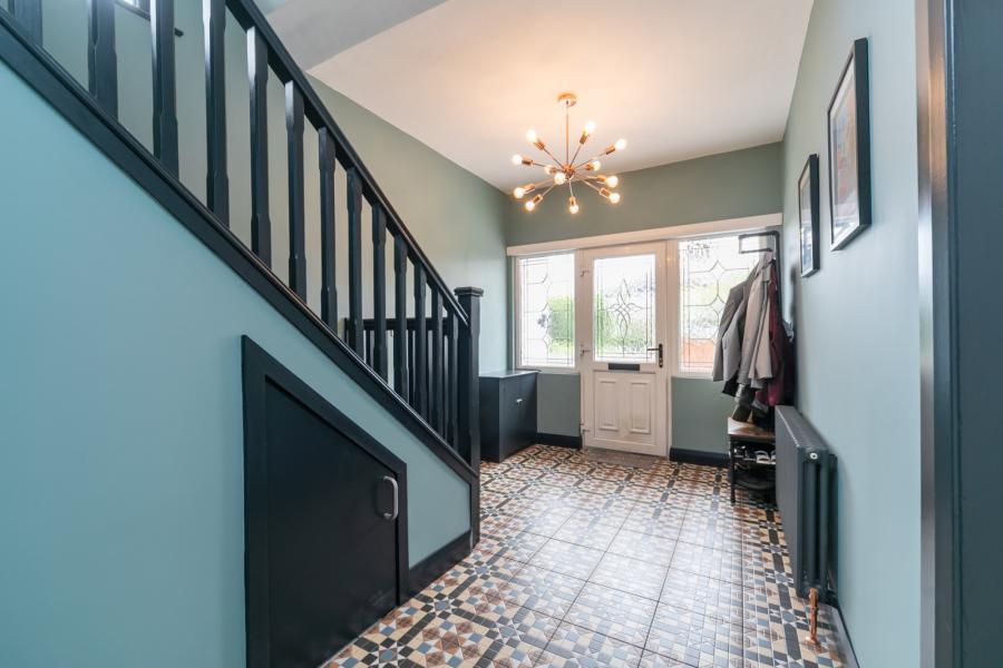 12 Coolmoyne Park
