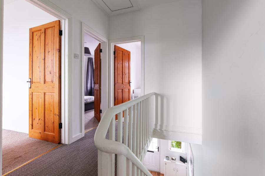 11 Wheatfield Gardens