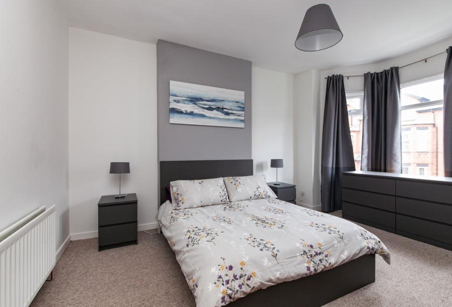 11 Wheatfield Gardens