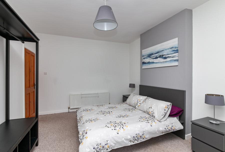 11 Wheatfield Gardens