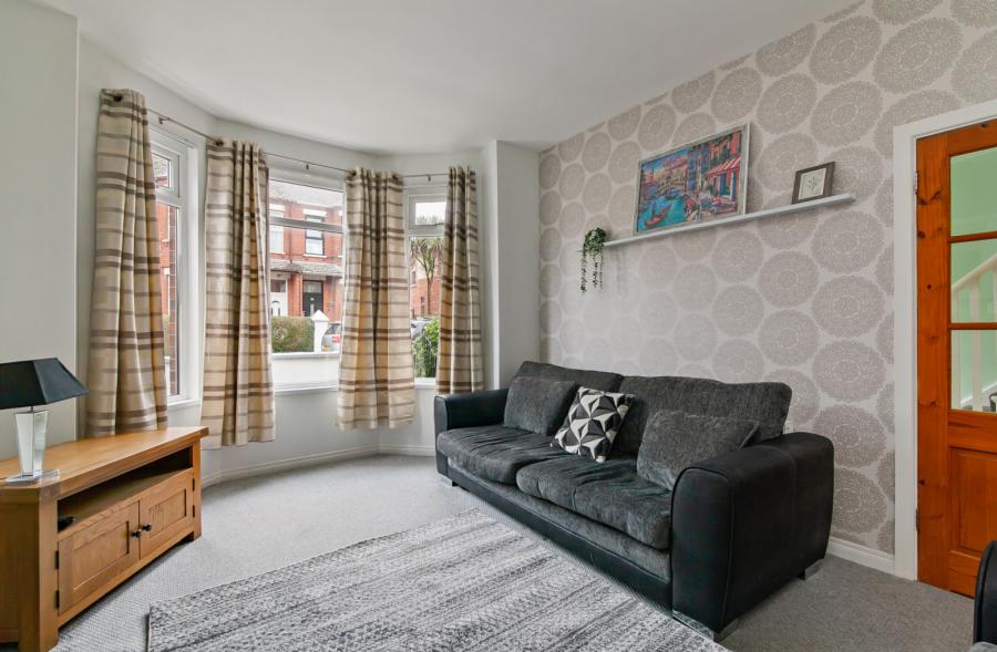 11 Wheatfield Gardens