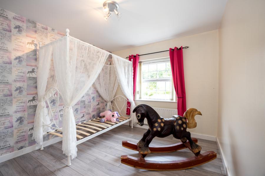10 Loughview Glen