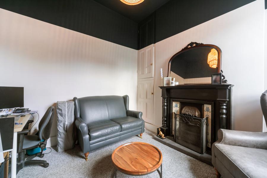 23 Glenburn Park