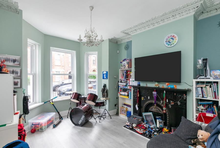 2 Chichester Avenue