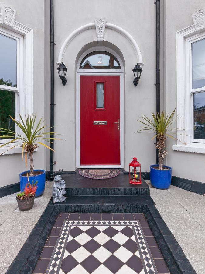2 Chichester Avenue