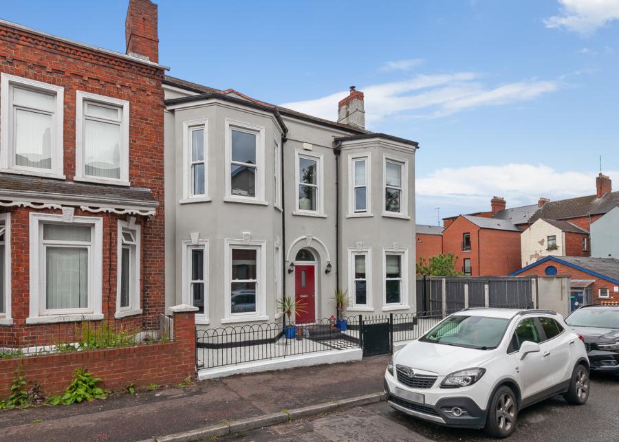 2 Chichester Avenue