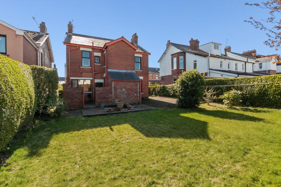 5 Grasmere Gardens