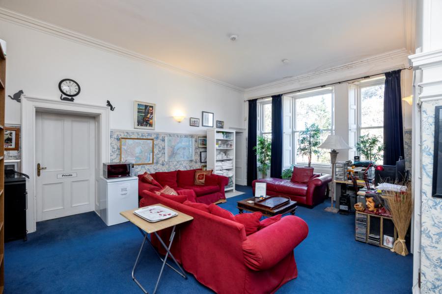 Abbeydene House, 20 Abbeydene Manor